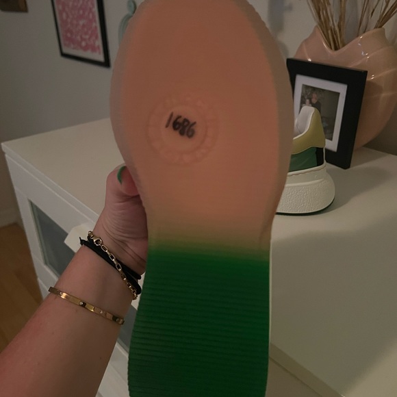 Stella McCartney rainbow sneakers! - Picture 4 of 4